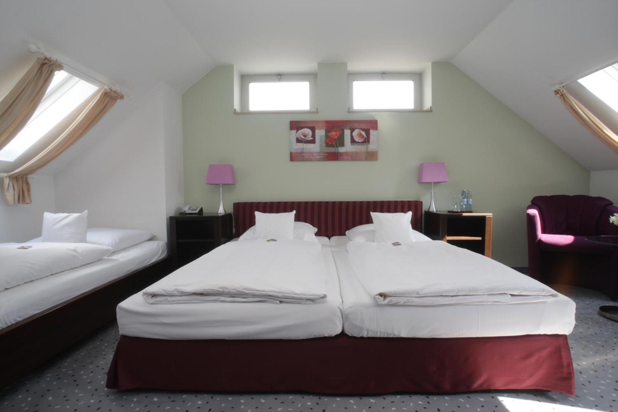 Hotel Unterfeldhaus Erkrath Dış mekan fotoğraf